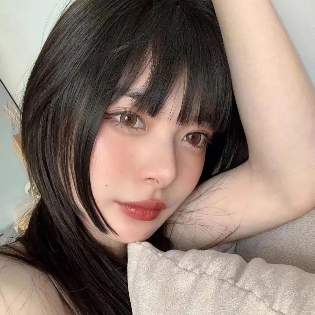 小雁与吴爱丽